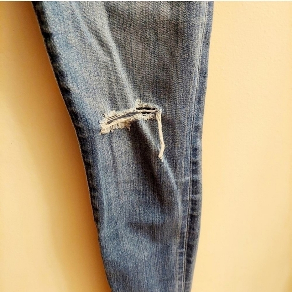 MADEWELL 9in High Rise Distressed Skinny Jeans - Picture 8 of 16